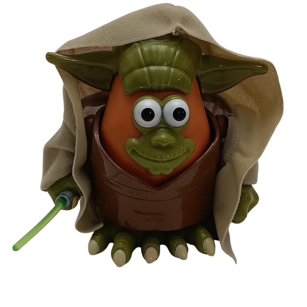 Playskool Mr Potato Head Star Wars Mashter Yoda Figure with Cloak Lightsaber 5"